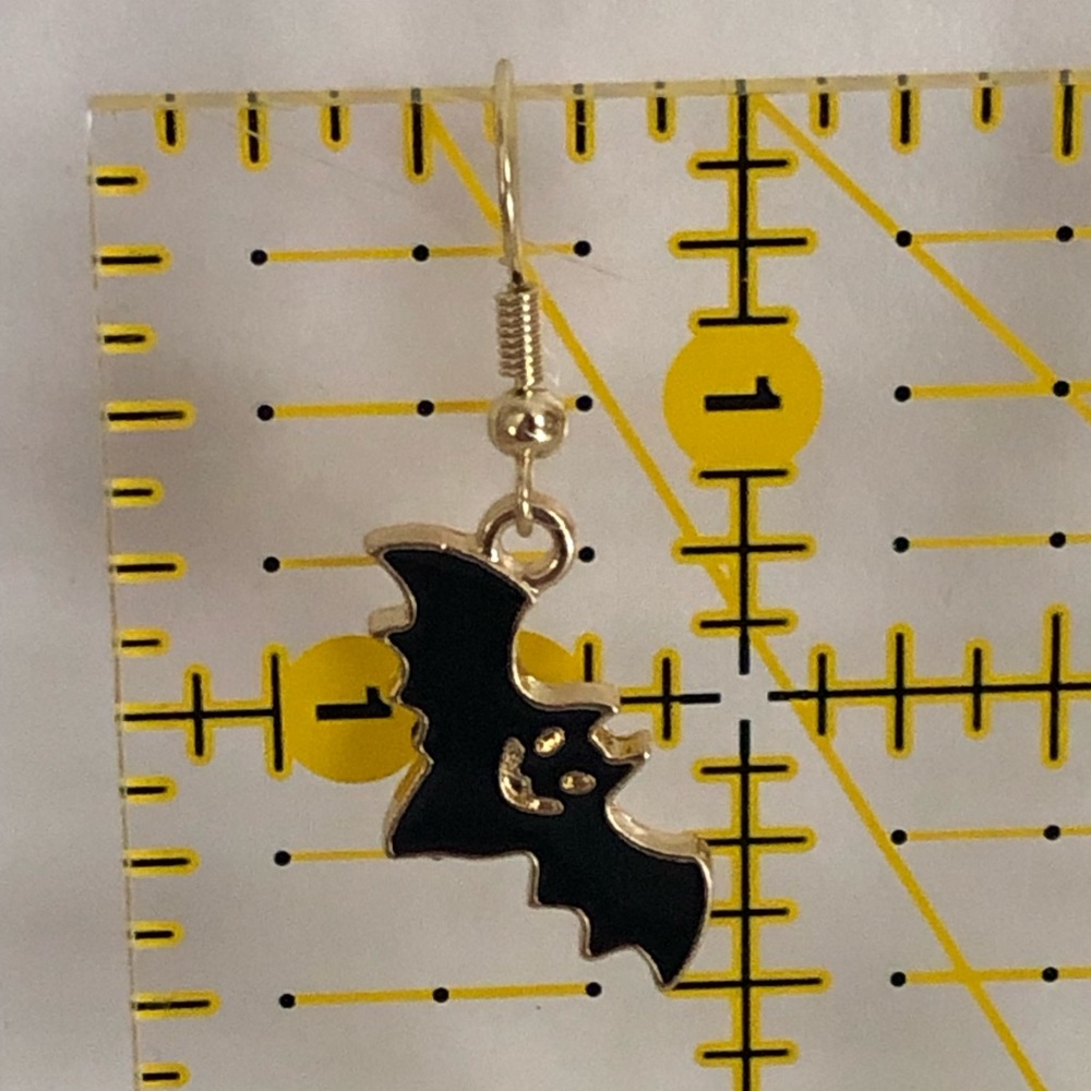 Black Bat Halloween Earrings - Picture 2 of 2
